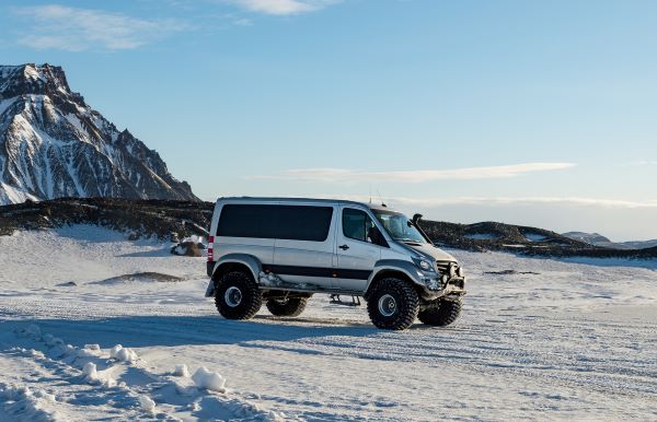 super jeep on snow