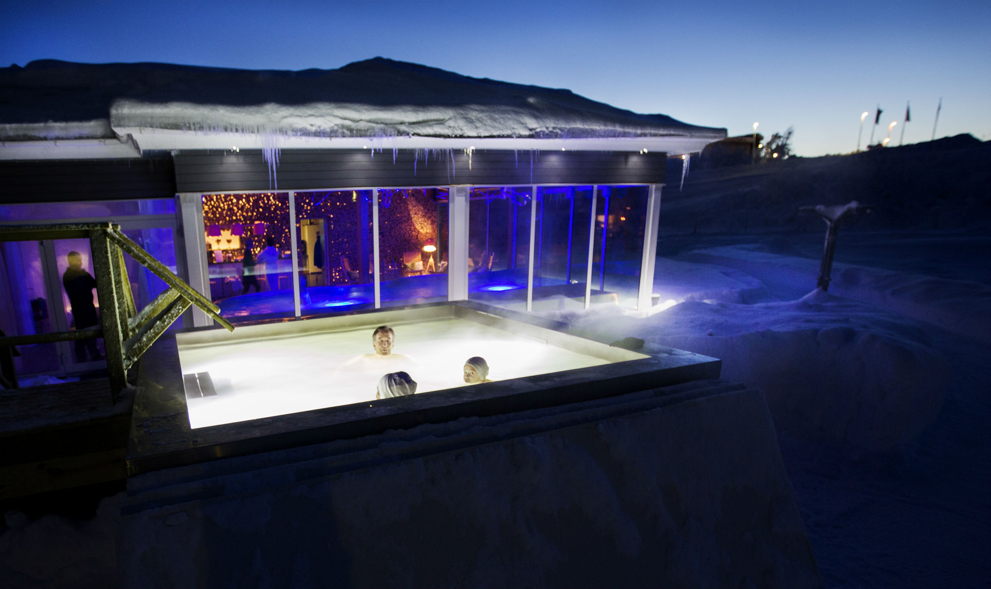 RipanOutdoorPool2