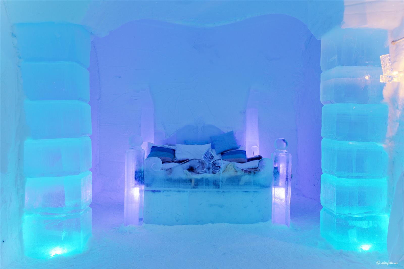 Igloo Hotel