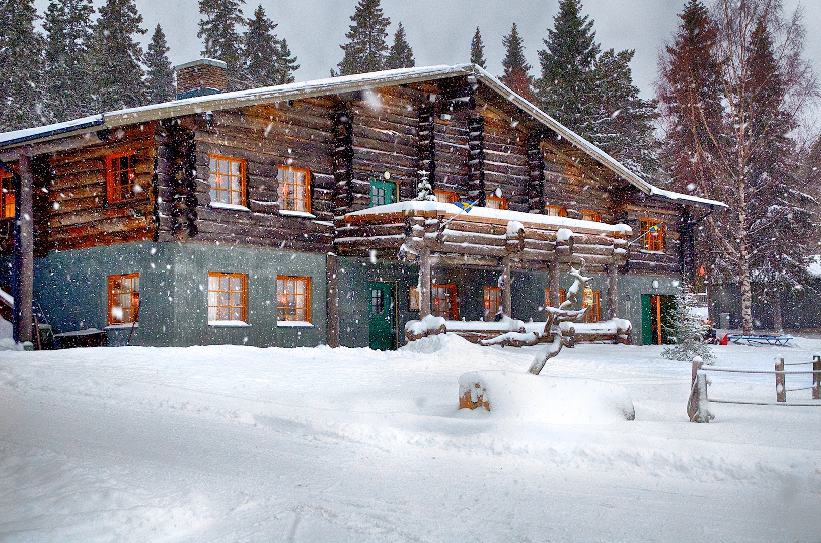 pine bay lodge