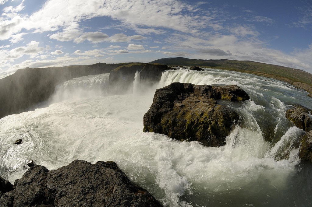 godafoss_iceland-1024x680