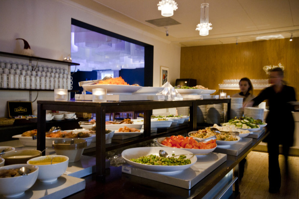 ice hotel food