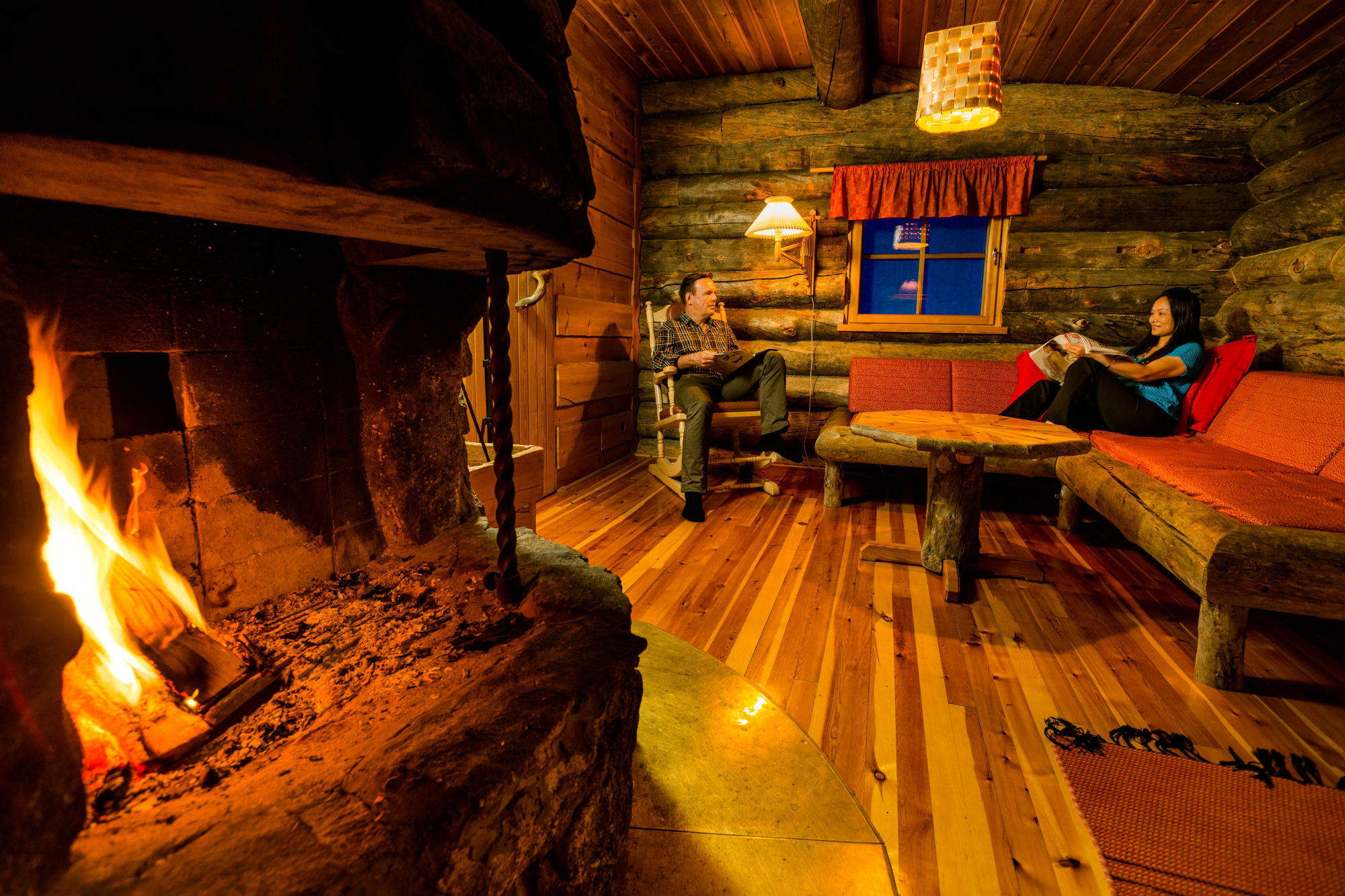 Kakslauttanen_East_Village_large_cabin_living room