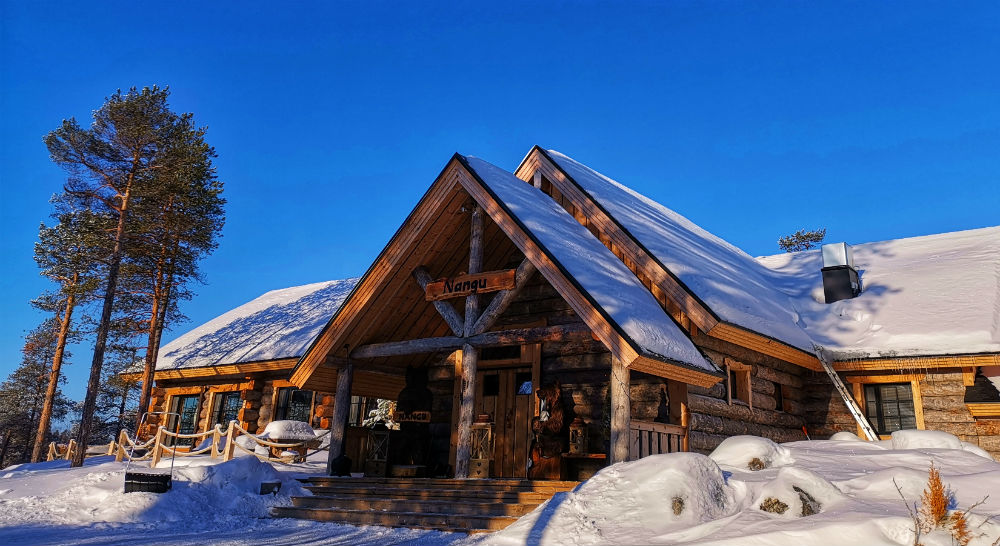 outside_nangu__wildernesshotel_winter_mainetrance (1)