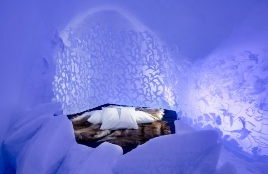 Ice hotel Sweden Deluxe Northern Lights Package