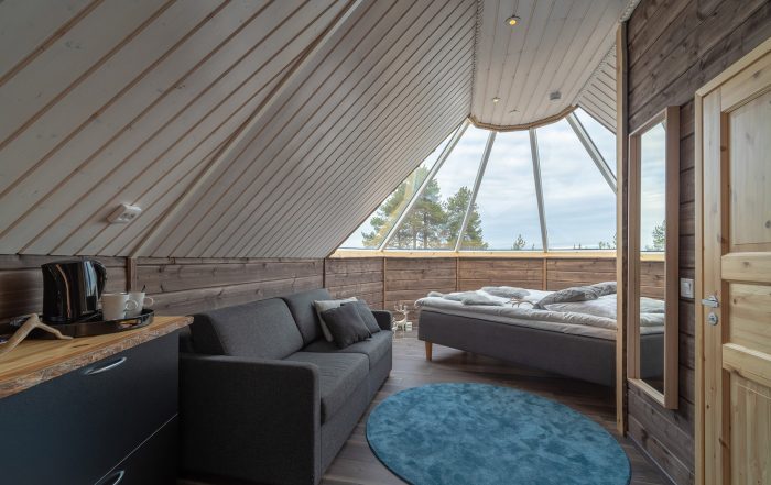 inari-aurora-cabin4-700x441