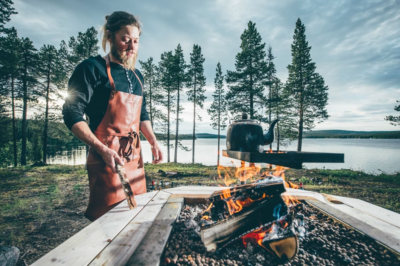 wilderness-dinner-view-asaf-kliger-1400x932
