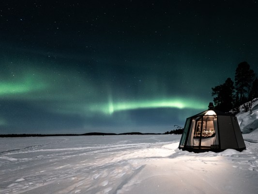 KGT aurora hut 2