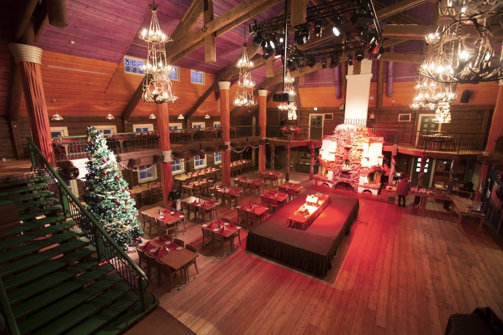 Kakslauttanen Santas Celebration House inside 2