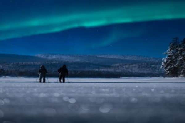 Nangu_AuroraSnowshoeing resize