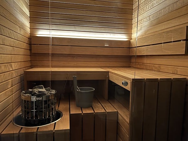 ArctiLakeVilla_sauna-M