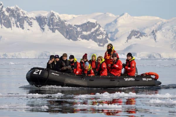 Antarctica_Wilhelmina_Bay_HGR_167104_Photo_Espen_Mills