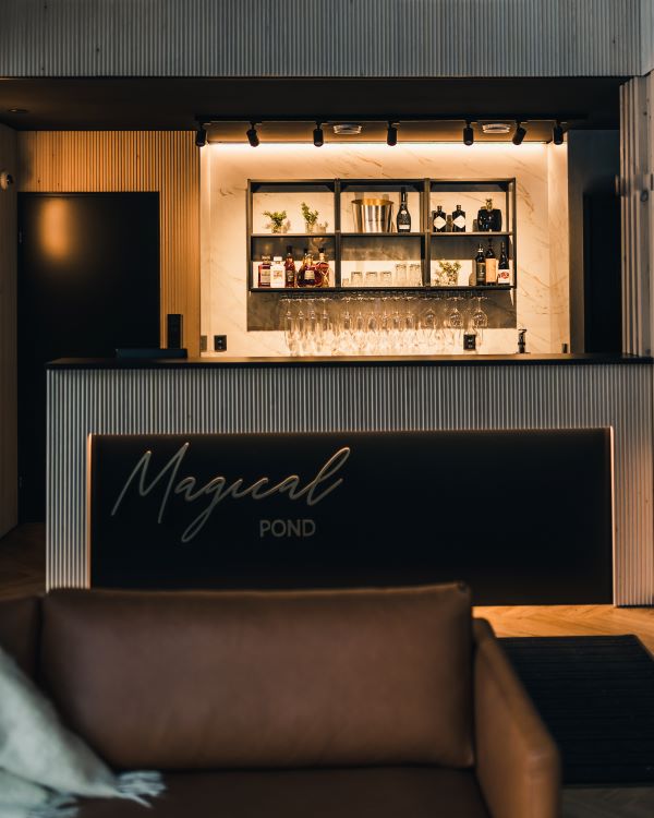 Magical Pond bar